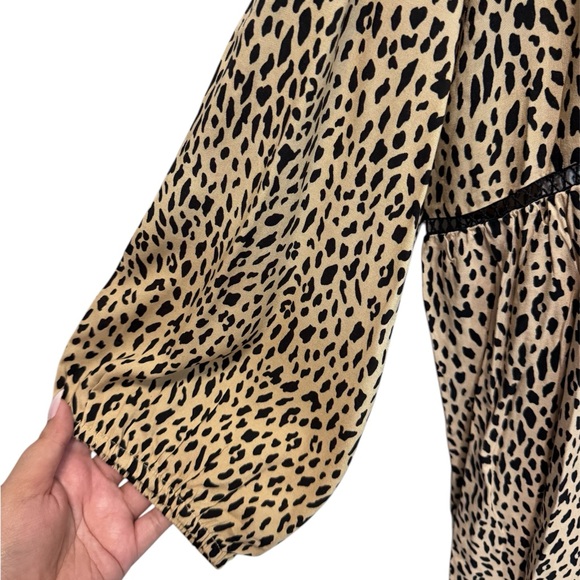 Avenue Leopard Stance High Low Tunic Blouse Plus Size 30/32 - Picture 4 of 7